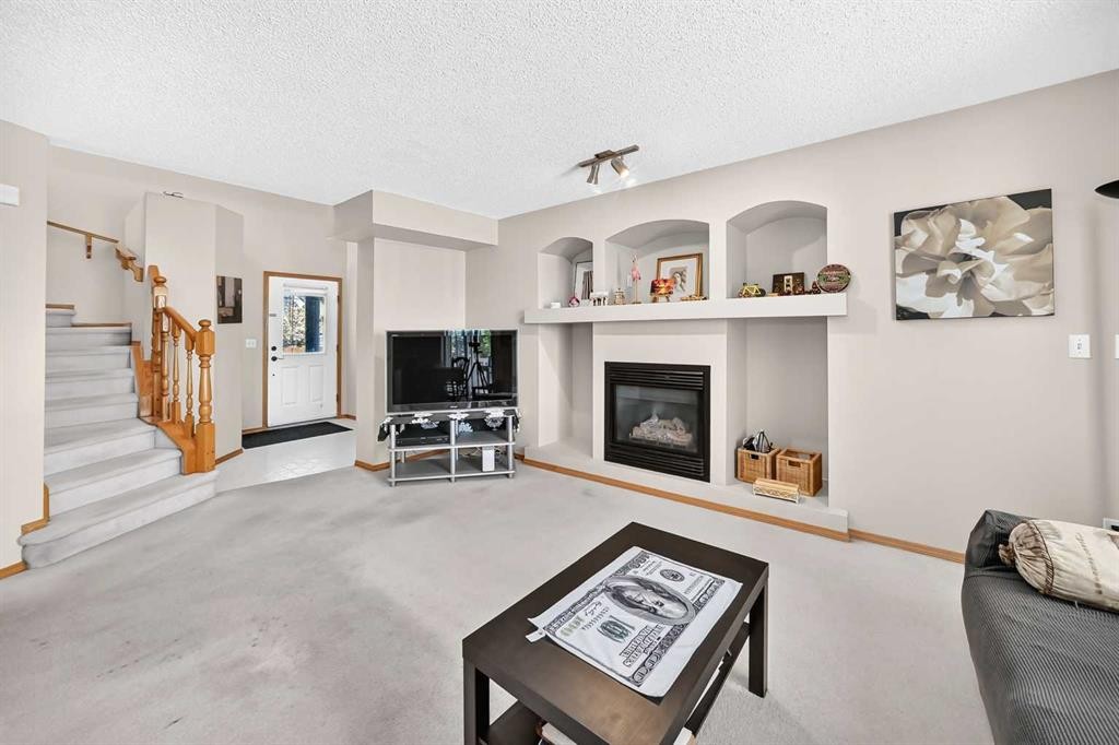 1210 Harvest Hills Drive Ne, Calgary, AB