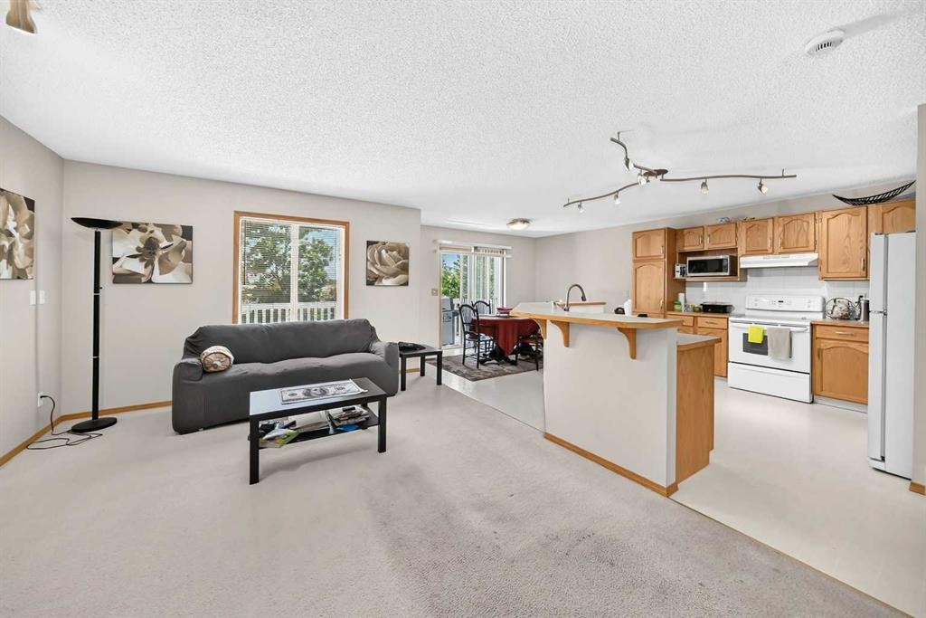 1210 Harvest Hills Drive Ne, Calgary, AB