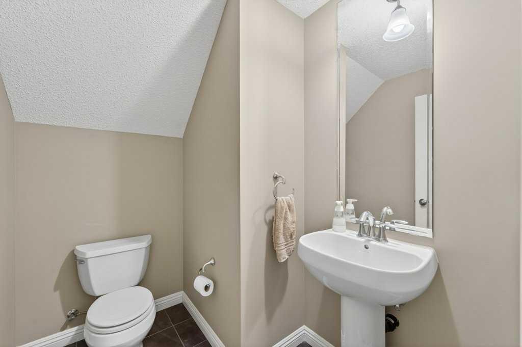 44 Mike Ralph Way Sw, Calgary, AB