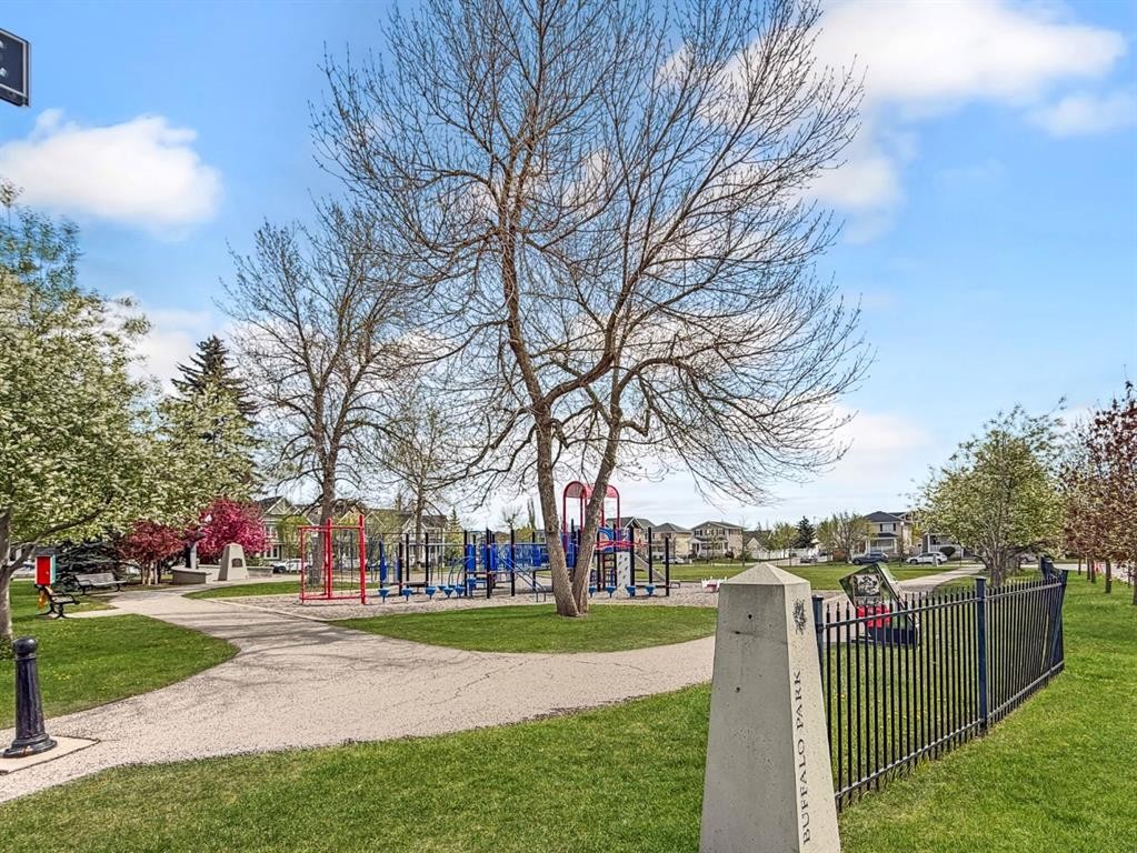44 Mike Ralph Way Sw, Calgary, AB