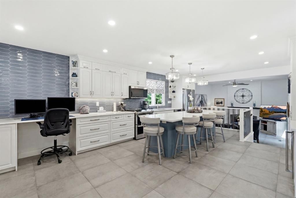 124 Cantrell Place Sw, Calgary, AB - Indoor