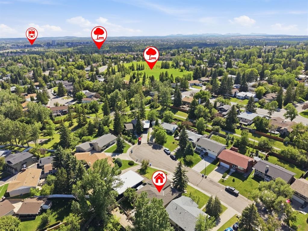 124 Cantrell Place Sw, Calgary, AB - Outdoor With View