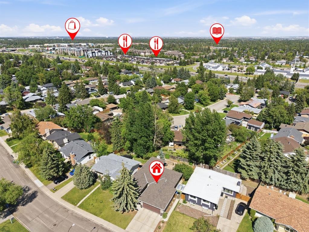 124 Cantrell Place Sw, Calgary, AB - Outdoor With View