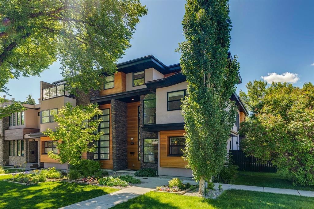 2927 7 Avenue Nw, Calgary, AB - Outdoor With Facade