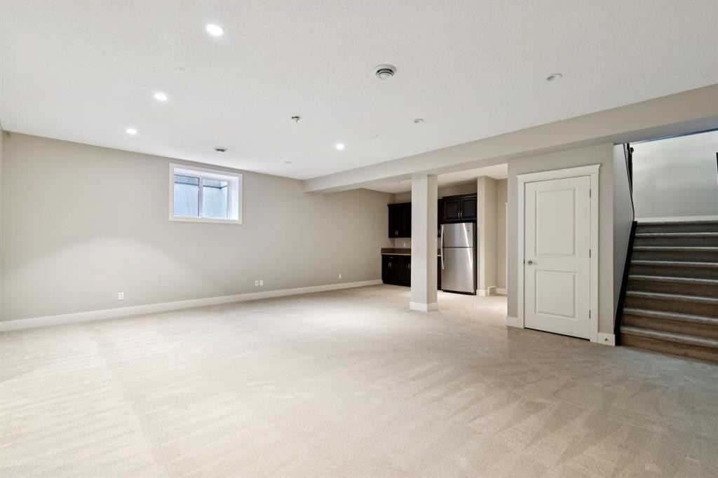 2927 7 Avenue Nw, Calgary, AB - Indoor