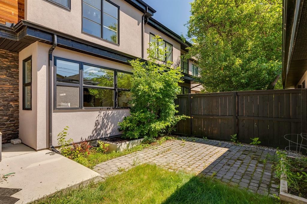 2927 7 Avenue Nw, Calgary, AB - Outdoor