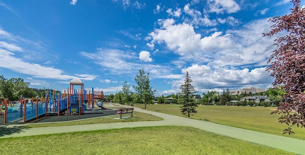2927 7 Avenue Nw, Calgary, AB - Outdoor With View