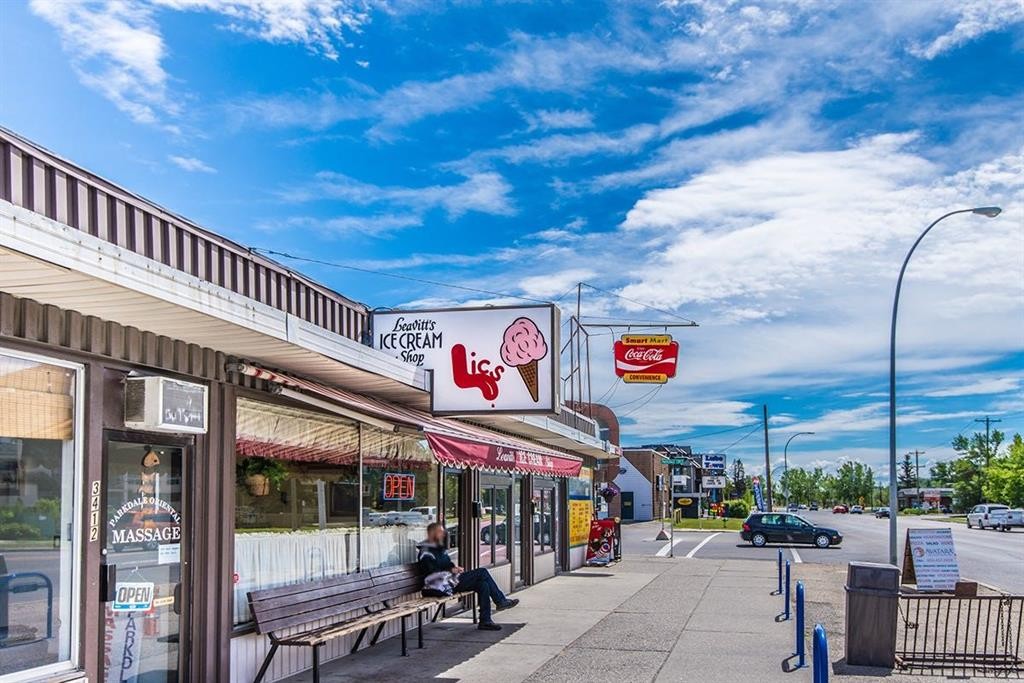 2927 7 Avenue Nw, Calgary, AB - Outdoor