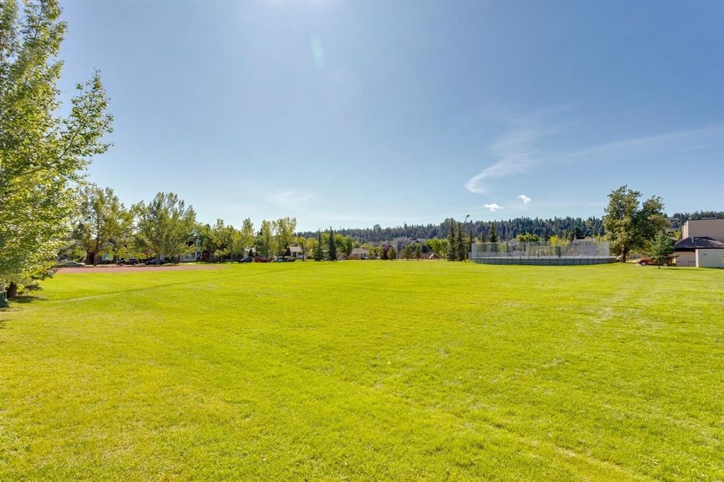 2927 7 Avenue Nw, Calgary, AB - Outdoor With View