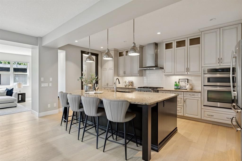 2927 7 Avenue Nw, Calgary, AB - Indoor