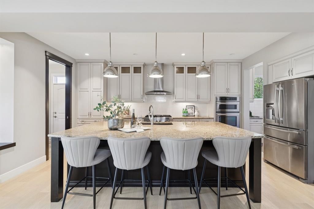 2927 7 Avenue Nw, Calgary, AB - Indoor