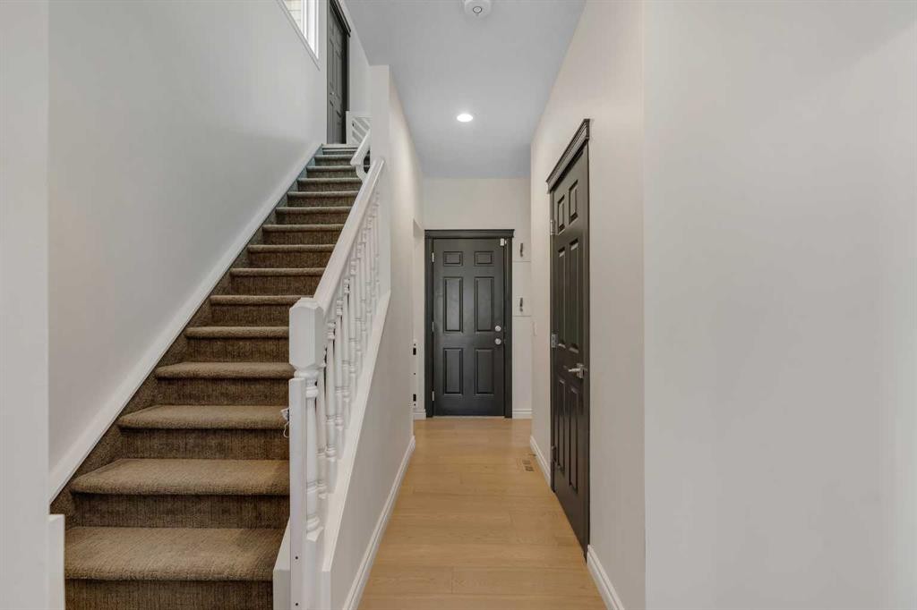 9 Cresthaven Way Sw, Calgary, AB