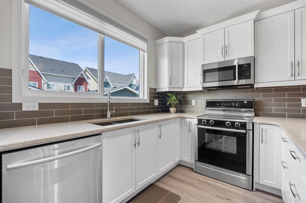 31 Red Embers Lane Ne, Calgary, AB