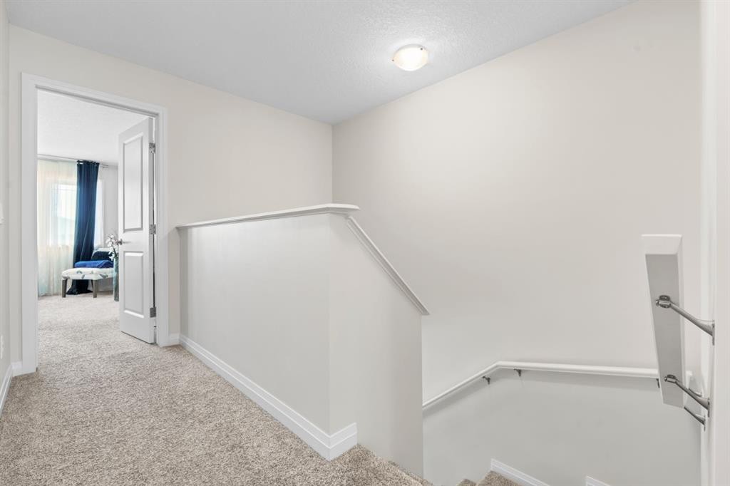 31 Red Embers Lane Ne, Calgary, AB