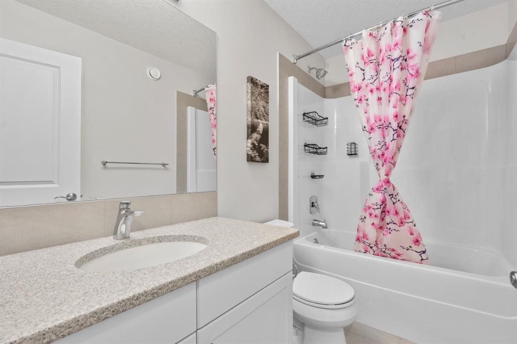 31 Red Embers Lane Ne, Calgary, AB