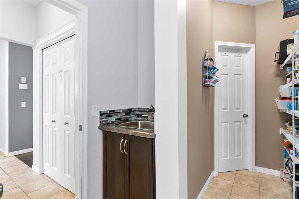 106 Morningside Circle Sw, Airdrie, AB - Indoor Photo Showing Other Room