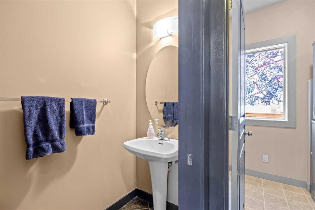 139 Tuscany Ridge Close Nw, Calgary, AB - Indoor Photo Showing Bathroom