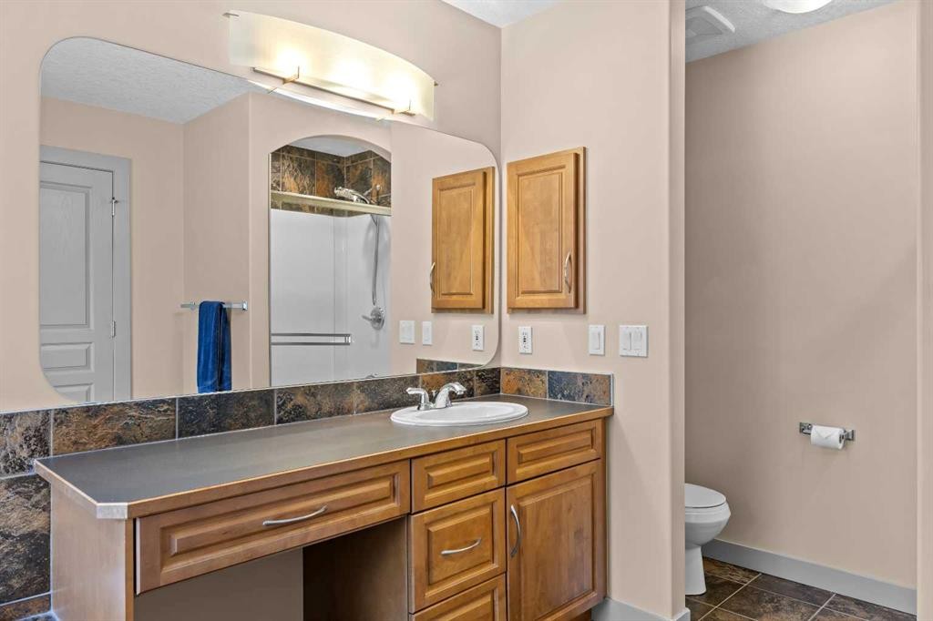 139 Tuscany Ridge Close Nw, Calgary, AB - Indoor Photo Showing Bathroom