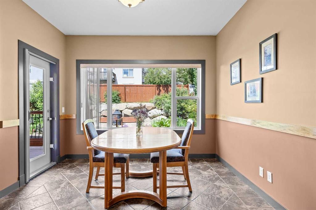 139 Tuscany Ridge Close Nw, Calgary, AB - Indoor Photo Showing Dining Room