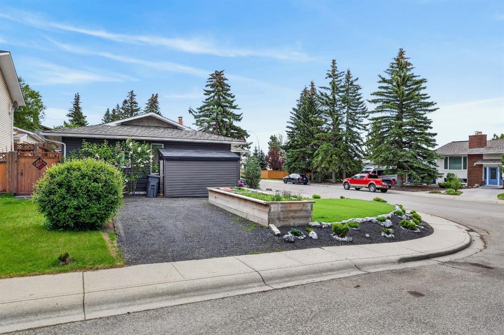 104 Silver Springs Green Nw, Calgary, AB - Outdoor