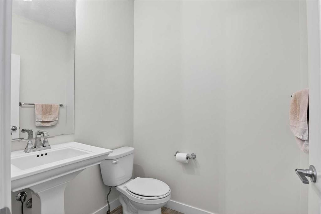 77 Saddlestone Place Ne, Calgary, AB