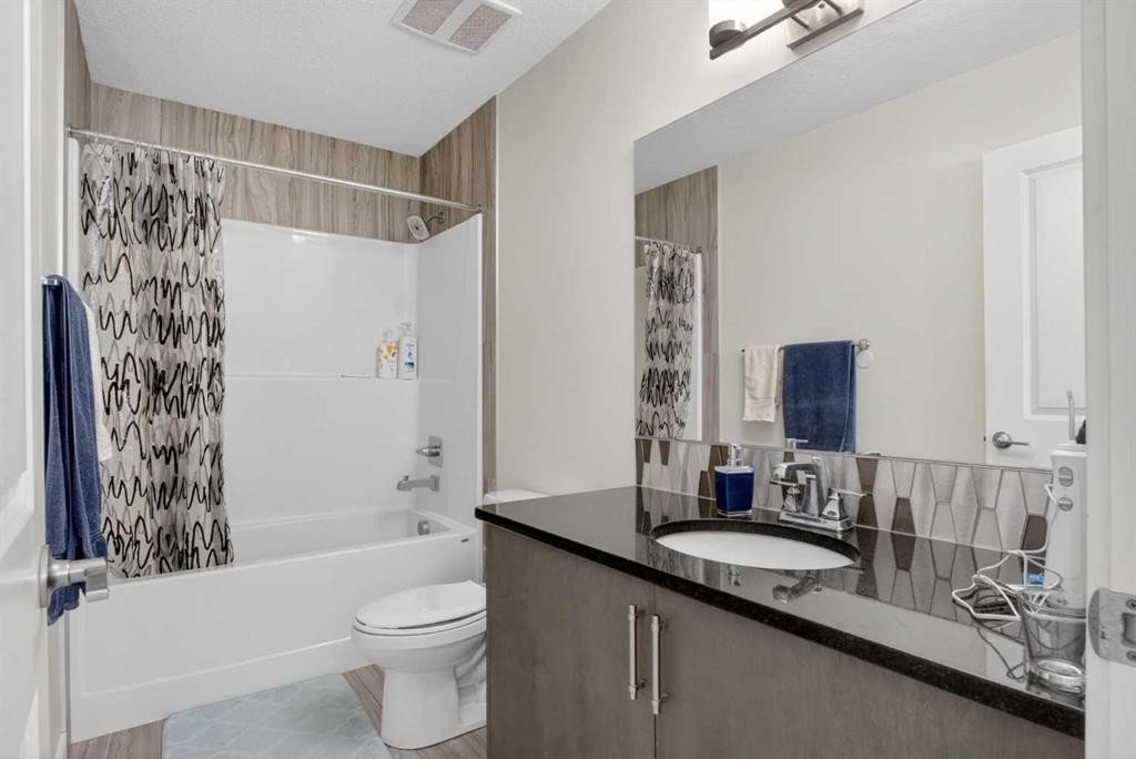 77 Saddlestone Place Ne, Calgary, AB