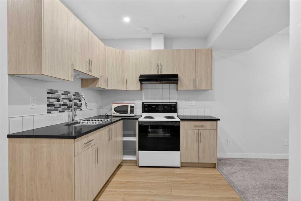 77 Saddlestone Place Ne, Calgary, AB