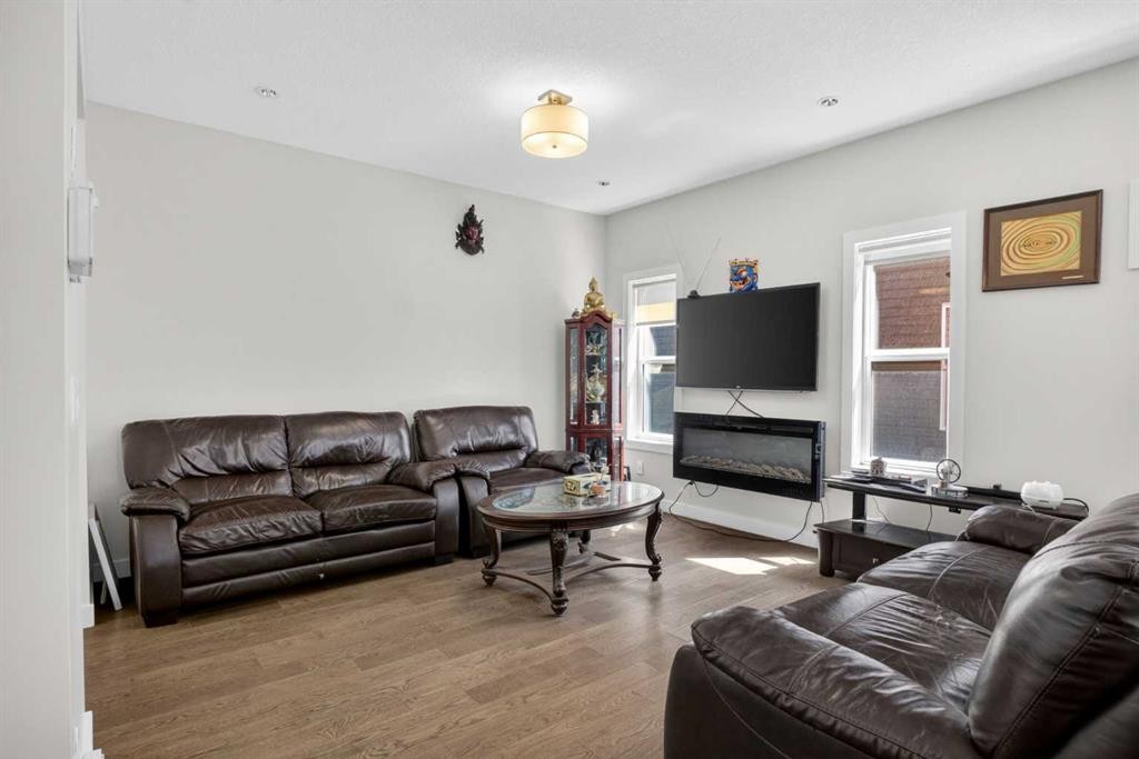 77 Saddlestone Place Ne, Calgary, AB