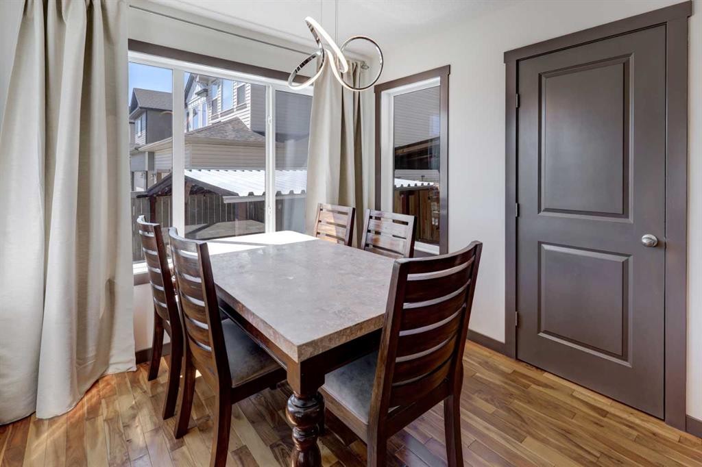 5 Covecreek Mews Ne, Calgary, AB
