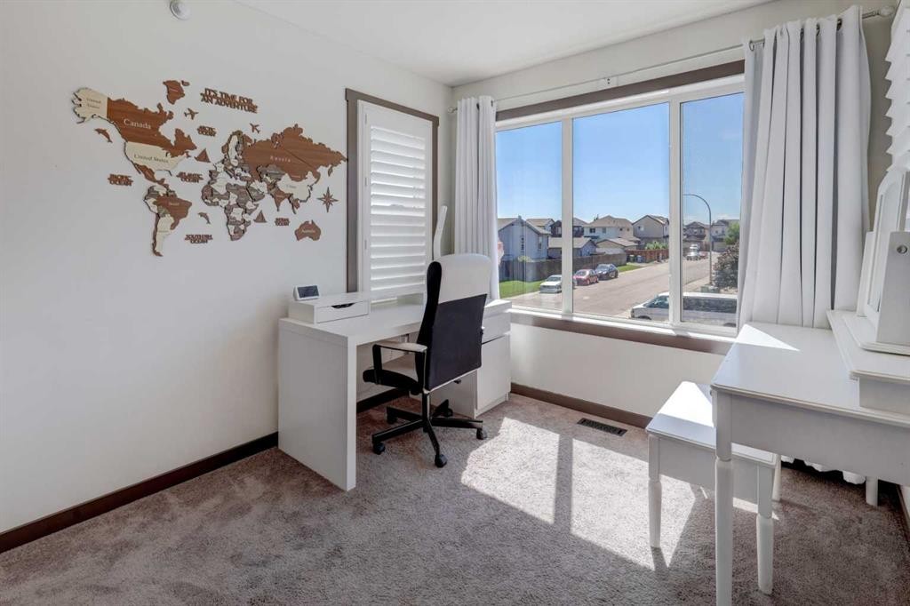 5 Covecreek Mews Ne, Calgary, AB