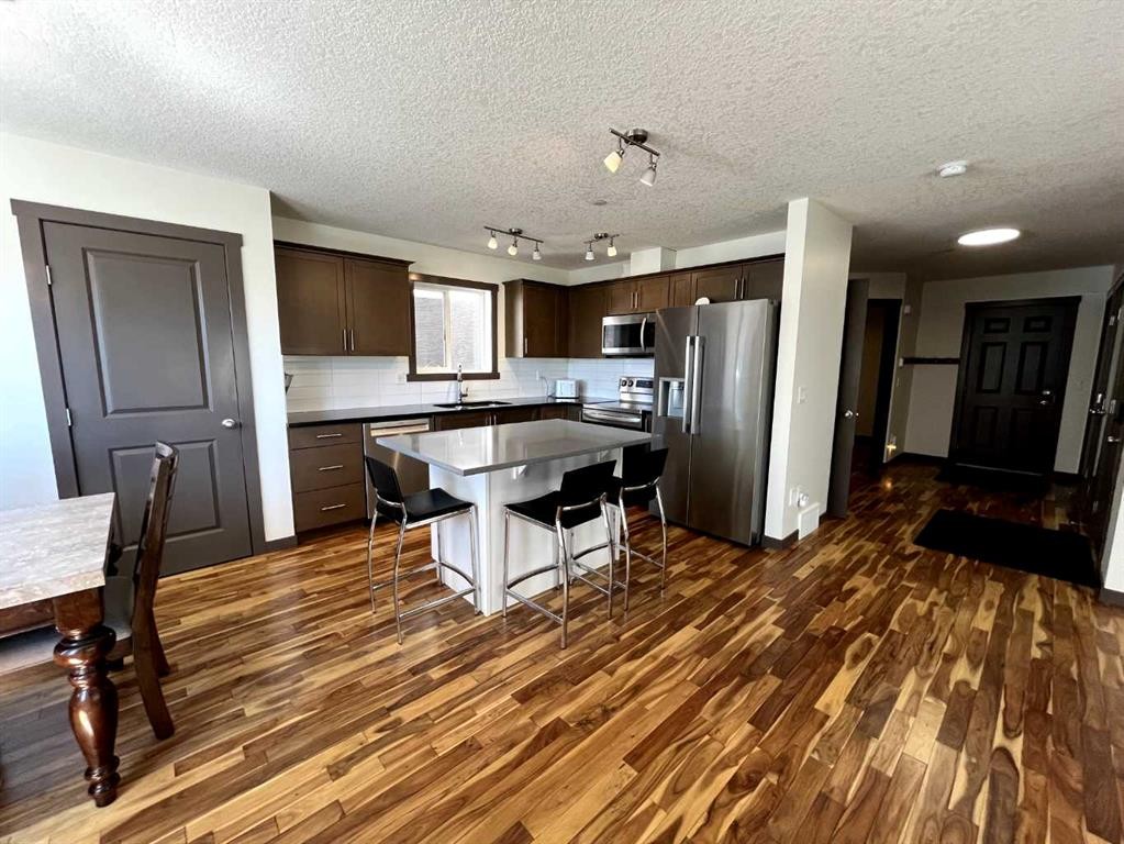 5 Covecreek Mews Ne, Calgary, AB