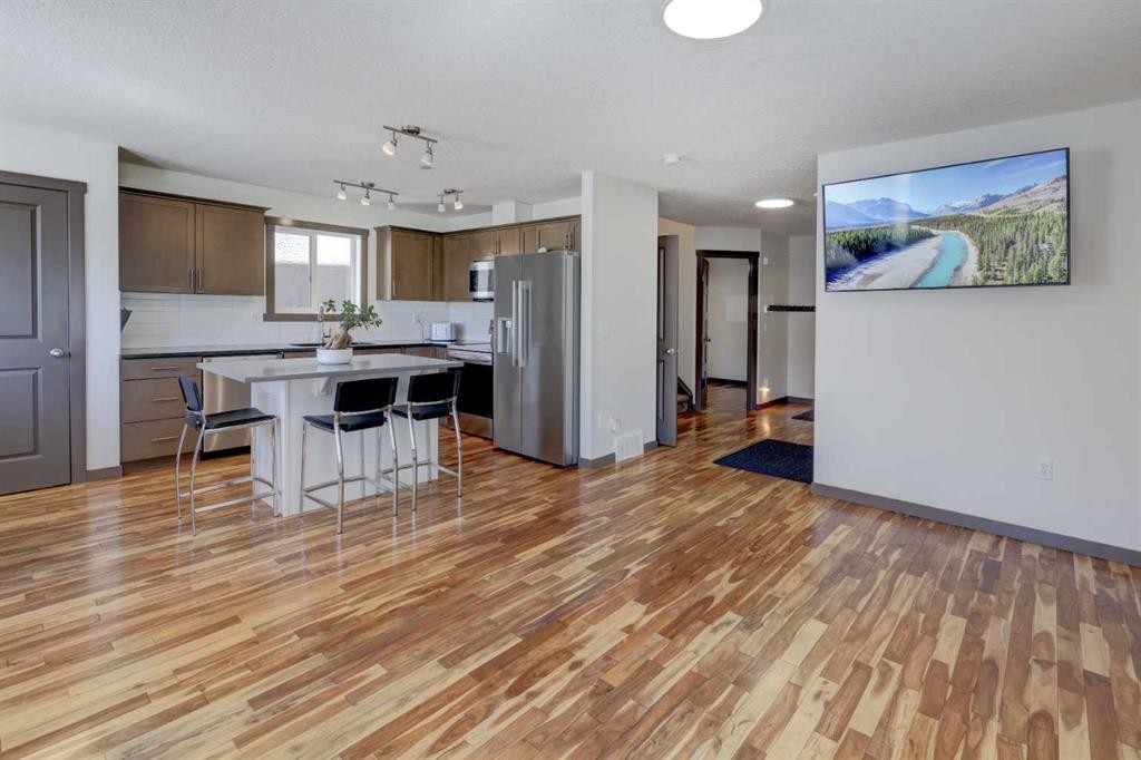 5 Covecreek Mews Ne, Calgary, AB