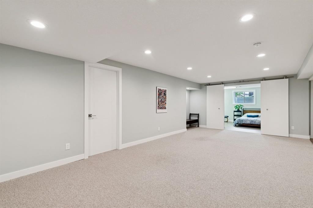 5689 Brenner Crescent Nw, Calgary, AB - Indoor