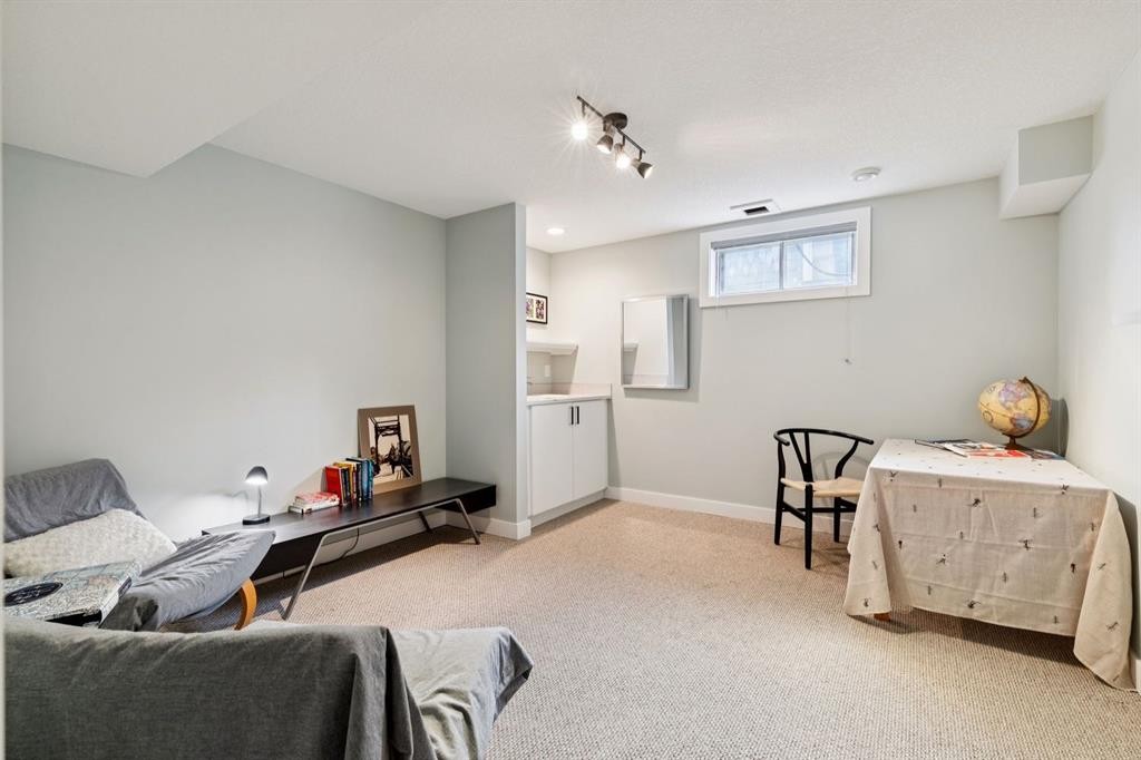 5689 Brenner Crescent Nw, Calgary, AB - Indoor