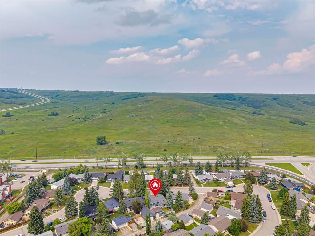 5689 Brenner Crescent Nw, Calgary, AB - Outdoor With View