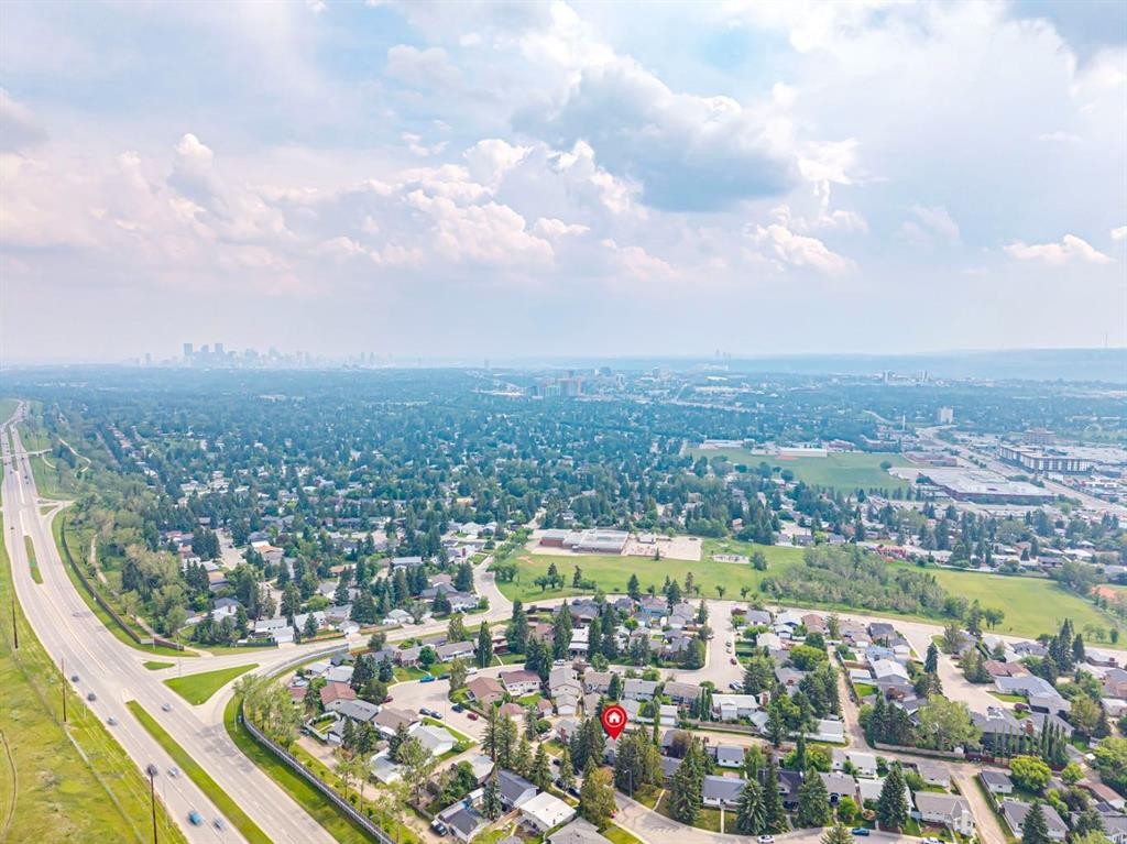5689 Brenner Crescent Nw, Calgary, AB - Outdoor With View