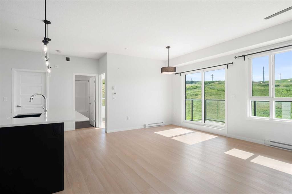 2310-42 Cranbrook Gardens Se, Calgary, AB