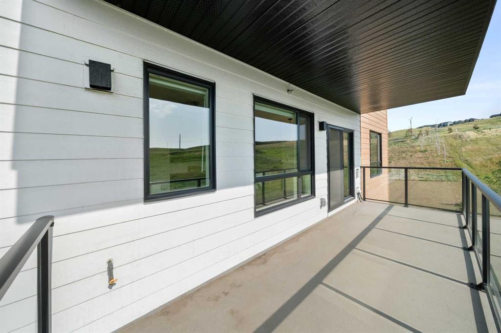 2310-42 Cranbrook Gardens Se, Calgary, AB