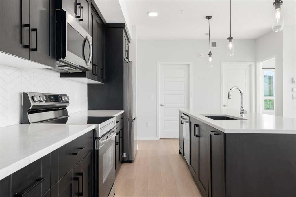 2310-42 Cranbrook Gardens Se, Calgary, AB