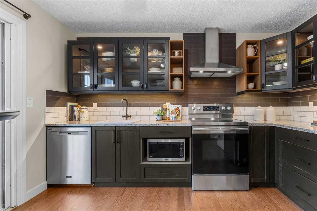 73 Sunvale Crescent Se, Calgary, AB
