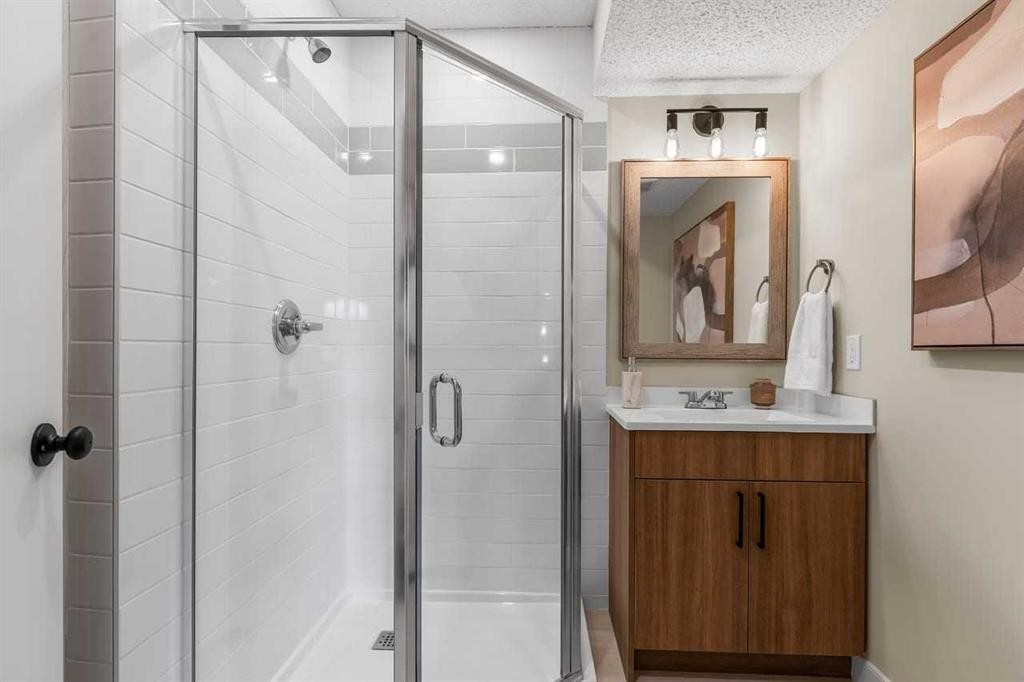 73 Sunvale Crescent Se, Calgary, AB