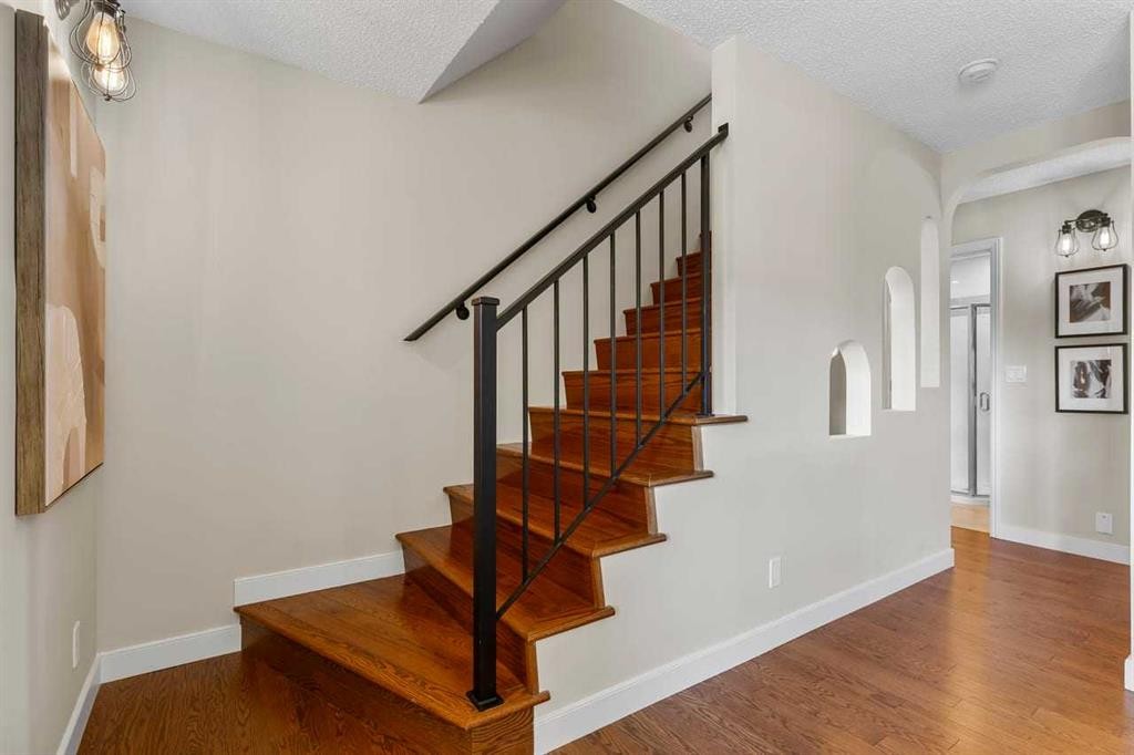 73 Sunvale Crescent Se, Calgary, AB