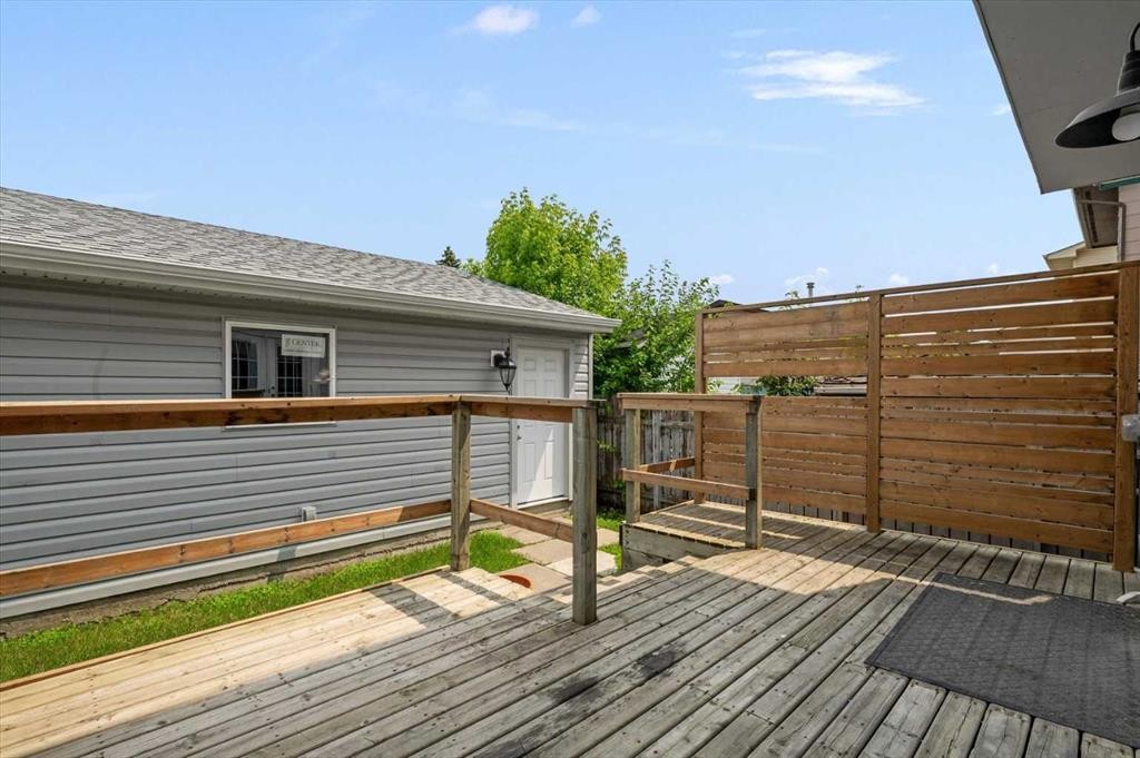 73 Sunvale Crescent Se, Calgary, AB