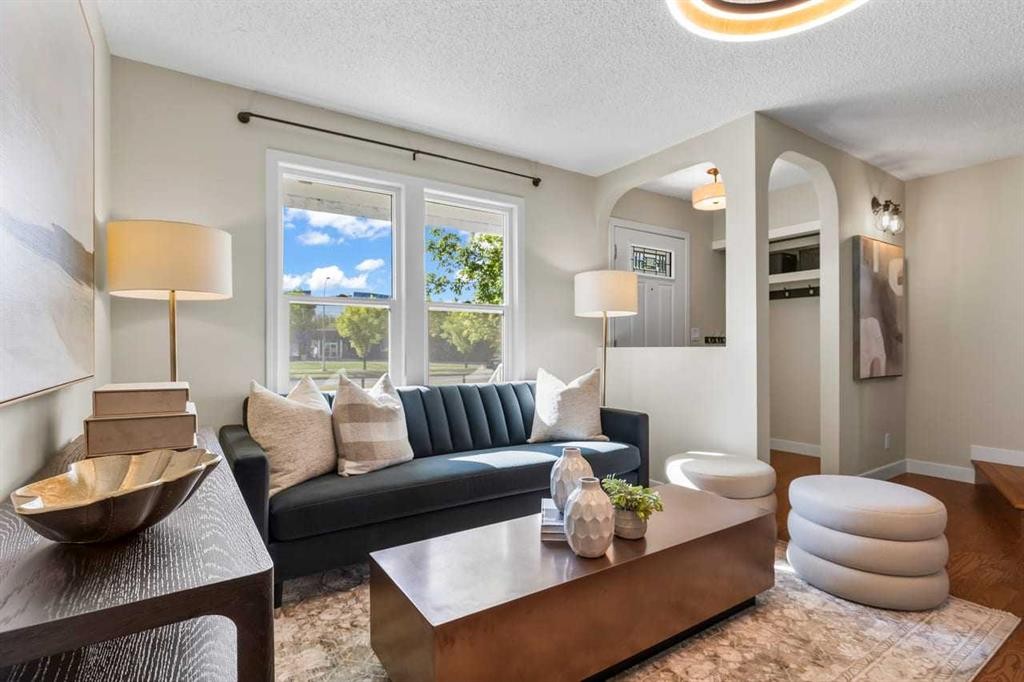 73 Sunvale Crescent Se, Calgary, AB