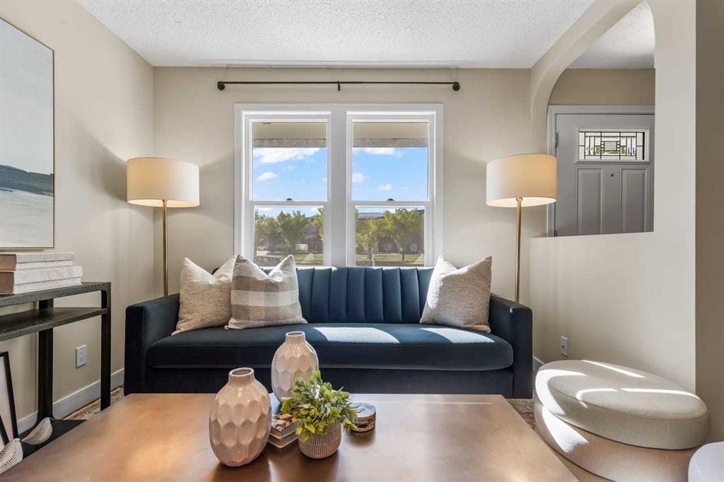 73 Sunvale Crescent Se, Calgary, AB