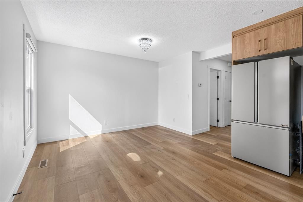 287 Pensville Close Se, Calgary, AB