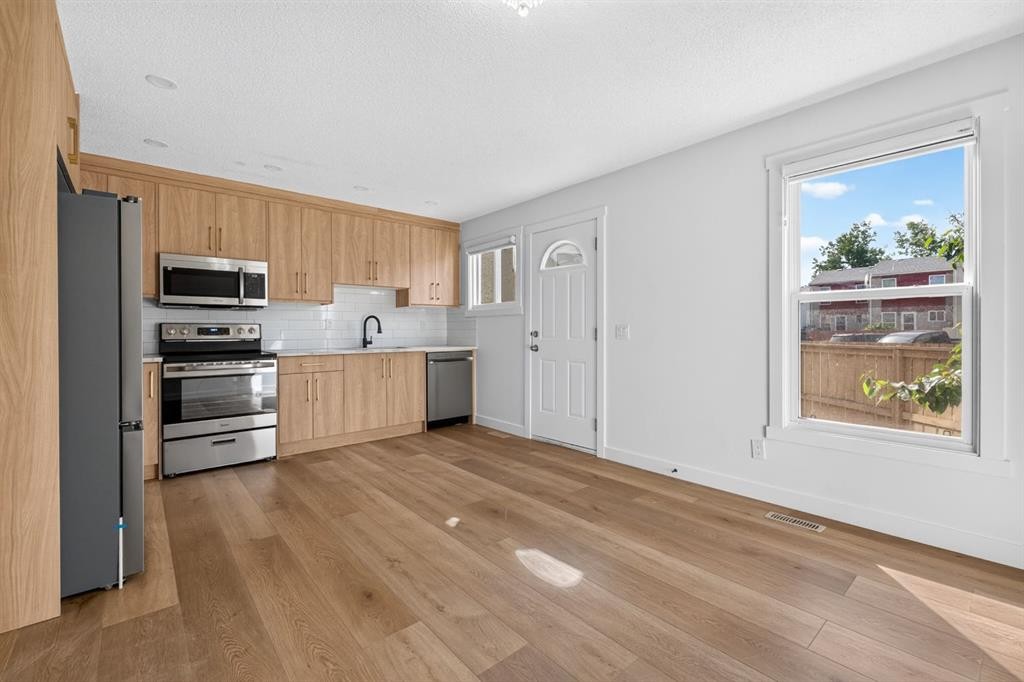 287 Pensville Close Se, Calgary, AB