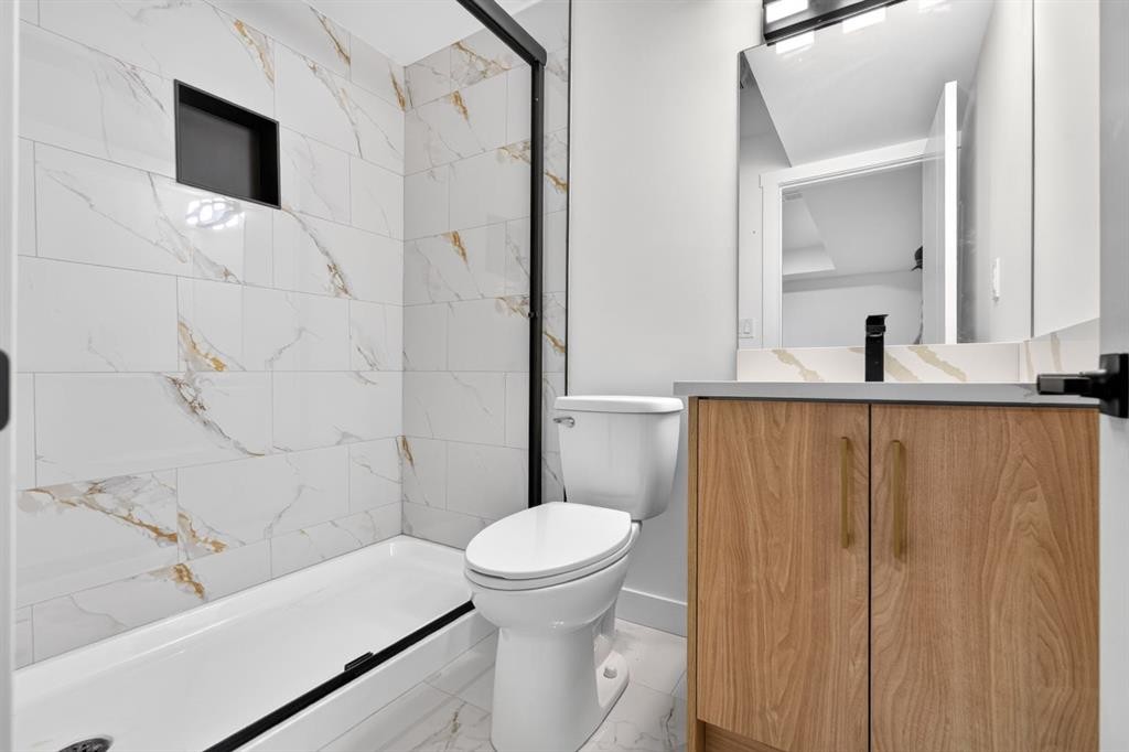 287 Pensville Close Se, Calgary, AB