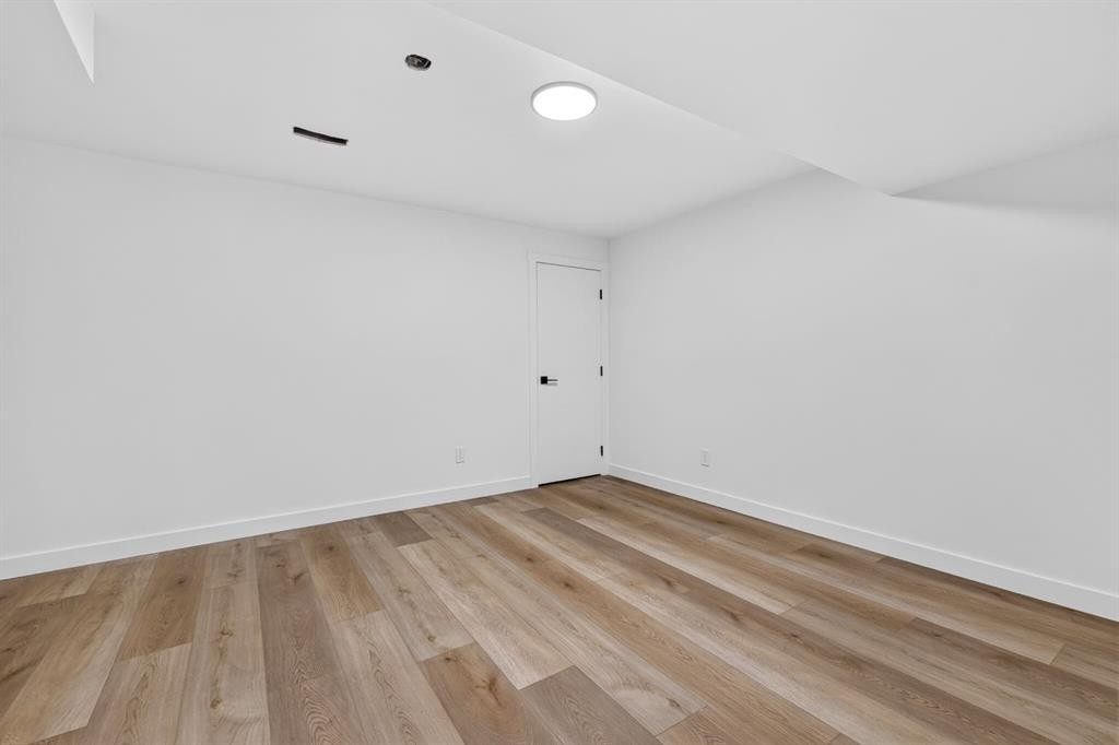 287 Pensville Close Se, Calgary, AB