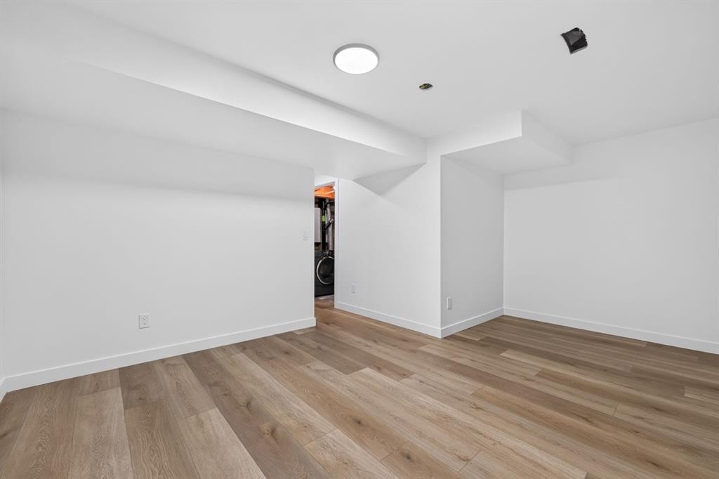 287 Pensville Close Se, Calgary, AB